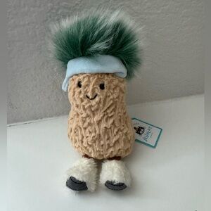 Authentic NWT Jellycat Amuseables Peanut 'Après Ski' Rare ONLY ONE Cute Plush